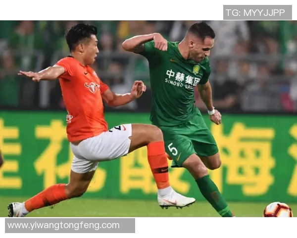 重庆篮球队技术争议引发热议球迷与专家各执己见探讨战术与裁判判罚