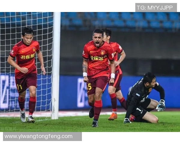 南京网球队与武汉网球队赛后状态分析与复盘总结