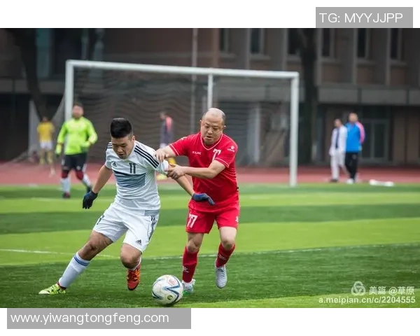 重庆足球队的比赛经验分析与未来发展策略探讨